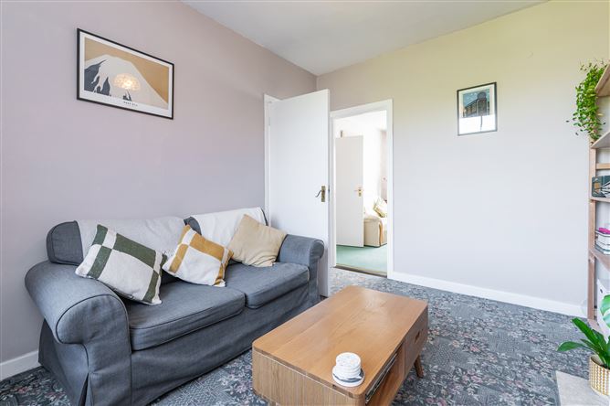 29 Kilmacud Park, Stillorgan, County Dublin