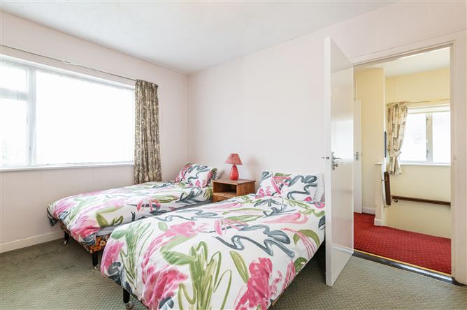 29 Kilmacud Park, Stillorgan, County Dublin