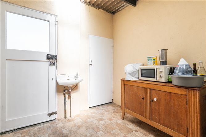 29 Kilmacud Park, Stillorgan, County Dublin