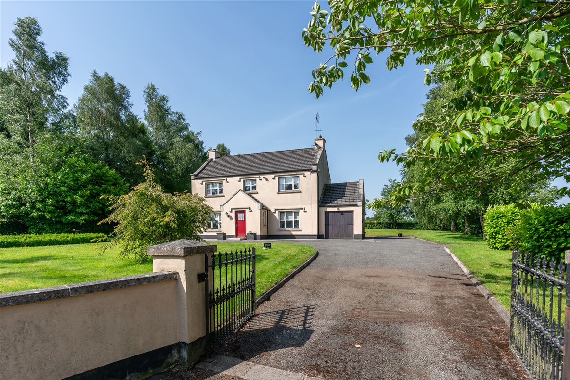 'Lynwood' on c. 0.6 Acre, Knockarigg, Grange Con, Wicklow