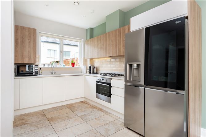 5 Larkfield Place, Clay Farm, Leopardstown, Dublin 18