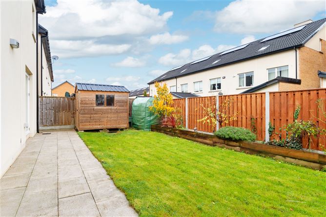5 Larkfield Place, Clay Farm, Leopardstown, Dublin 18