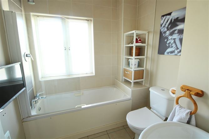 1 Golden Ridge View, Rush, Co. Dublin