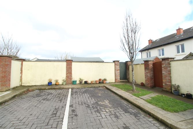 1 Golden Ridge View, Rush, Co. Dublin
