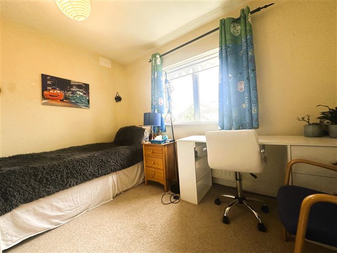 6 Cragaun, Fr. Russell Road, Dooradoyle,, Raheen, Limerick