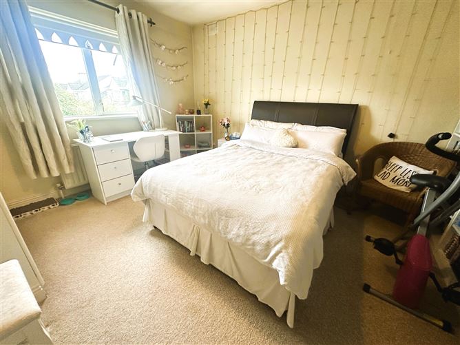 6 Cragaun, Fr. Russell Road, Dooradoyle,, Raheen, Limerick