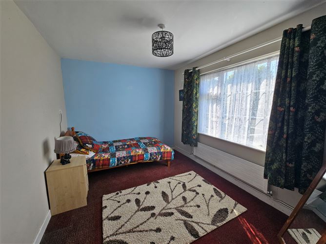 1 Castle Avenue, Thomastown, Kilkenny