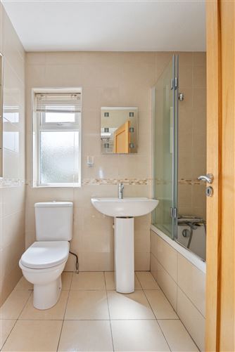 23 Kingston Grove, Ballinteer, Dublin 16