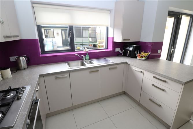 33 Cois na Mara, Bettystown, Meath