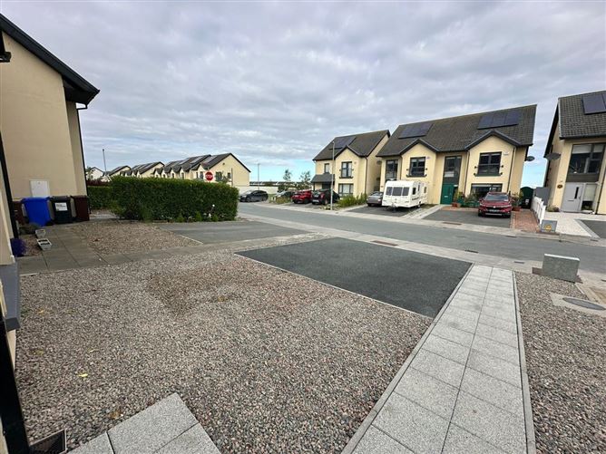 33 Cois na Mara, Bettystown, Meath