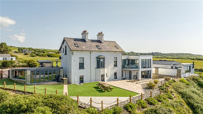 Cliffhouse &amp; Lodge,Vacation Rental in Donegal, Ireland