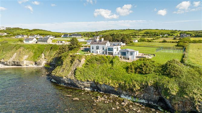 Cliffhouse &amp; Lodge,Vacation Rental in Donegal, Ireland