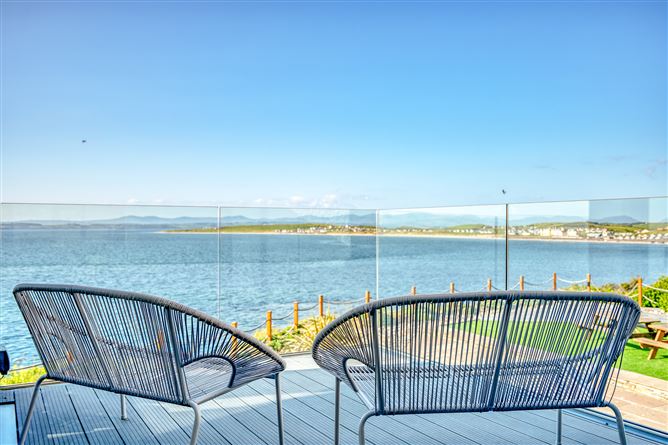 Cliffhouse &amp; Lodge,Vacation Rental in Donegal, Ireland