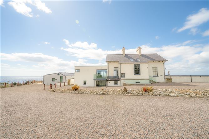 Cliffhouse &amp; Lodge,Vacation Rental in Donegal, Ireland