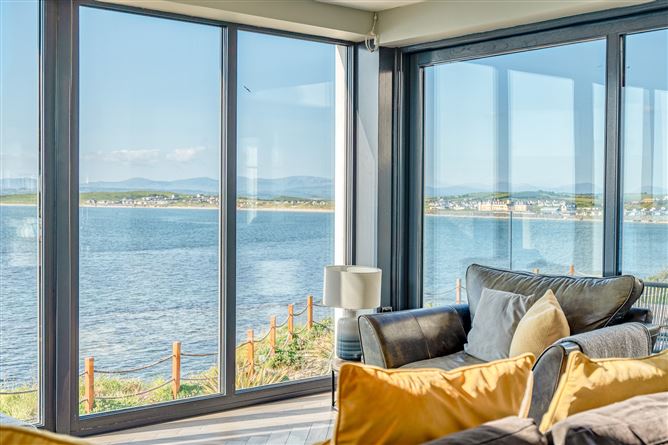 Cliffhouse &amp; Lodge,Vacation Rental in Donegal, Ireland