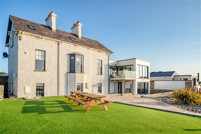 Cliffhouse &amp; Lodge,Vacation Rental in Donegal, Ireland