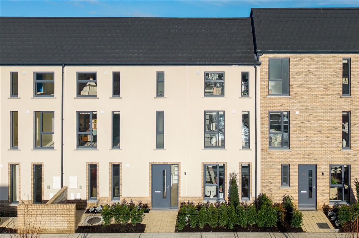 The Orient, 4 Bedroom House, Redford, Adamstown, Dublin