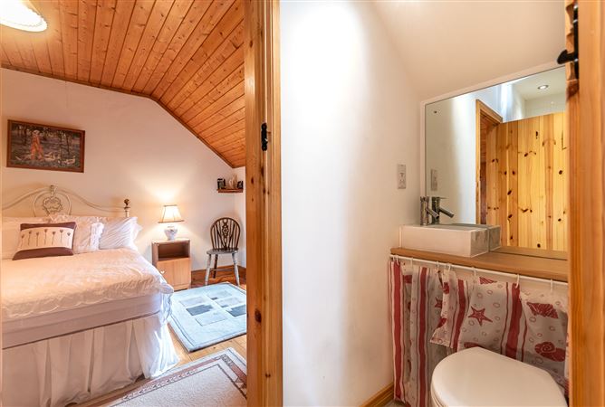 5 Pier Cottages, Pier Road, Kenmare, Co. Kerry