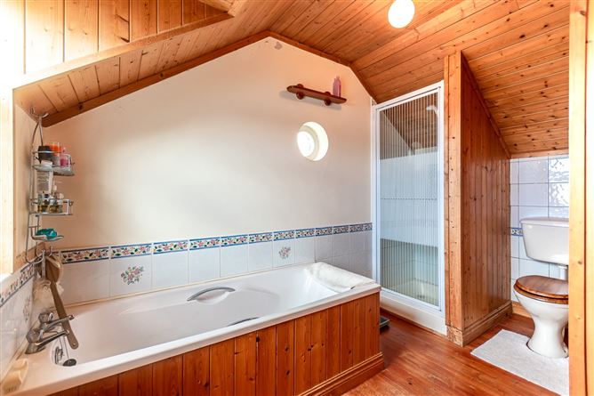 5 Pier Cottages, Pier Road, Kenmare, Co. Kerry
