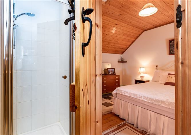 5 Pier Cottages, Pier Road, Kenmare, Co. Kerry