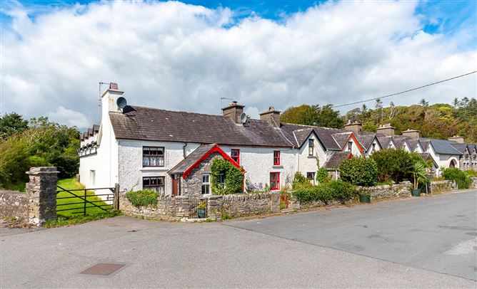 5 Pier Cottages, Pier Road, Kenmare, Co. Kerry