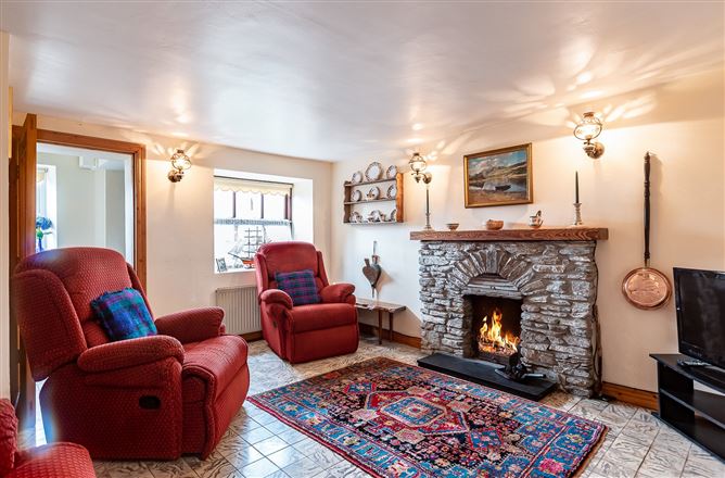 5 Pier Cottages, Pier Road, Kenmare, Co. Kerry