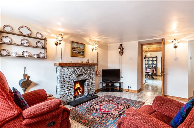 5 Pier Cottages, Pier Road, Kenmare, Co. Kerry