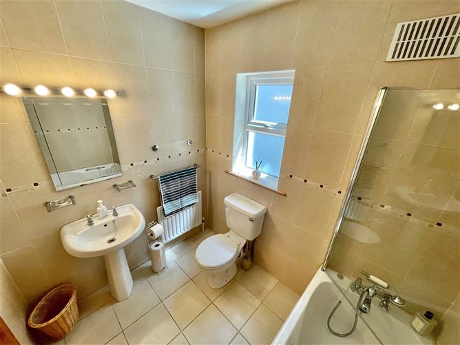 7 Hillcrest Manor, Clontibret, Co. Monaghan
