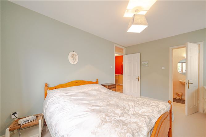 7 Foxrock Green, Foxrock, Dublin
