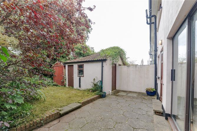 7 Foxrock Green, Foxrock, Dublin