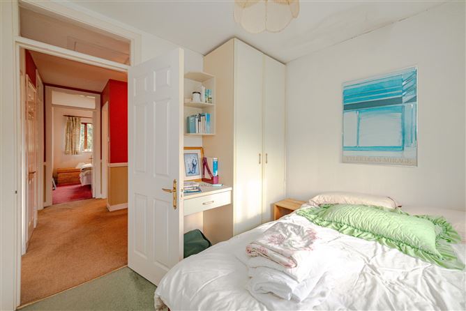 7 Foxrock Green, Foxrock, Dublin