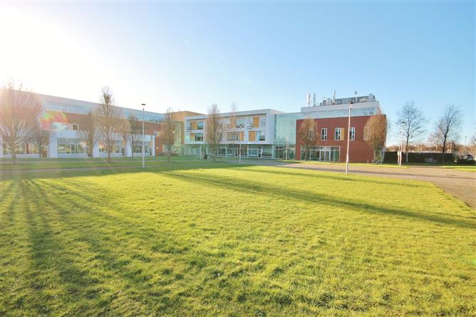 4 Rosse Court Way, Lucan, Co. Dublin