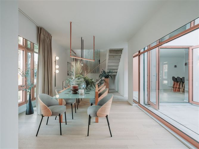 Wellington, 2A Wellington Road, Ballsbridge, Dublin 4
