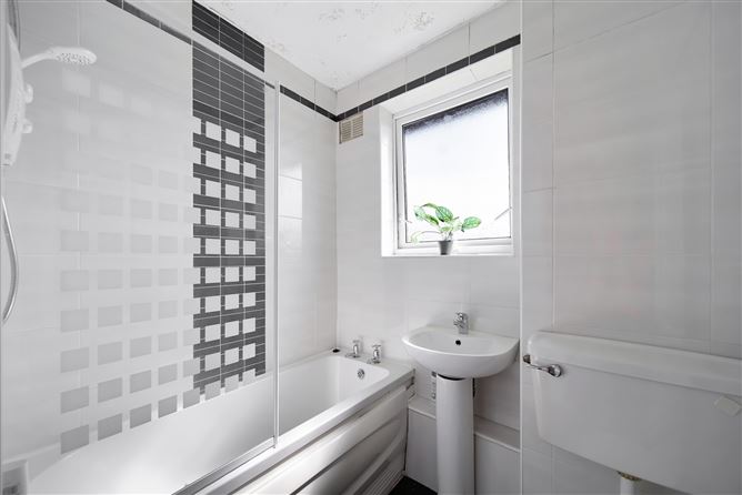 56 Ashlawn, Letterkenny, Co. Donegal