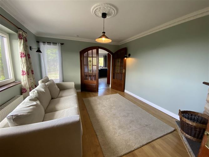 The White House, Kilkerran South, Ballinspittle, Kinsale, County Cork