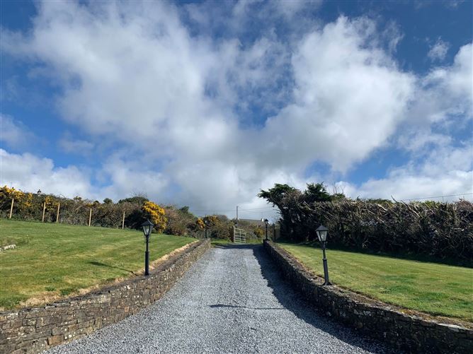 The White House, Kilkerran South, Ballinspittle, Kinsale, County Cork