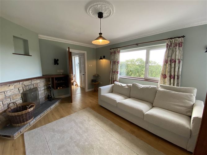 The White House, Kilkerran South, Ballinspittle, Kinsale, County Cork