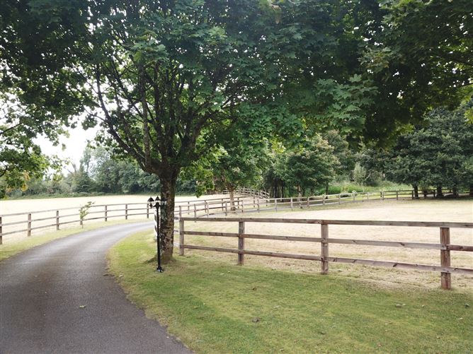 Maple Lodge, Kilcullen, Thomastown, Kilkenny