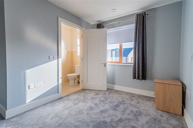 44 Ard Michael, Longford, Longford