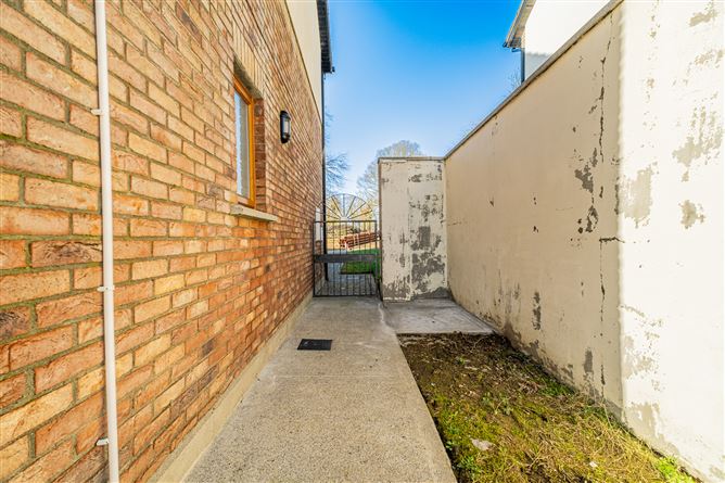 44 Ard Michael, Longford, Longford