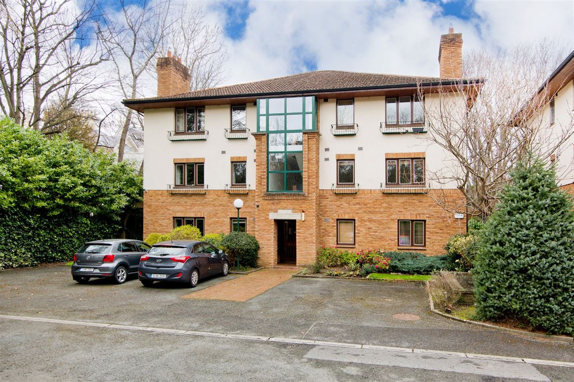 8 Beauparc Downs, Monkstown Valley, Monkstown, Co. Dublin