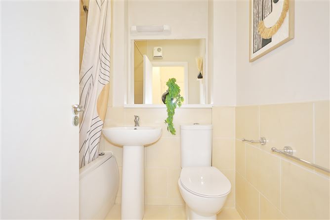 68 Ard Cluain, Main Street, Clonee, Meath