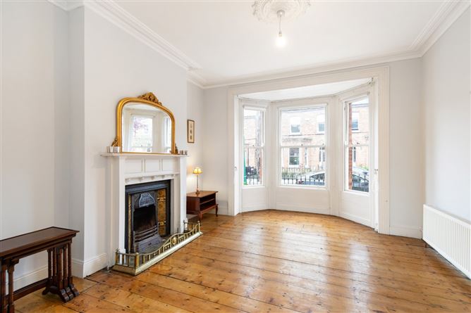 https://photos-a.propertyimages.ie/media/1/1/0/4998011/d7462771-69ef-418f-81c3-ff13ca82be8f_l.jpg