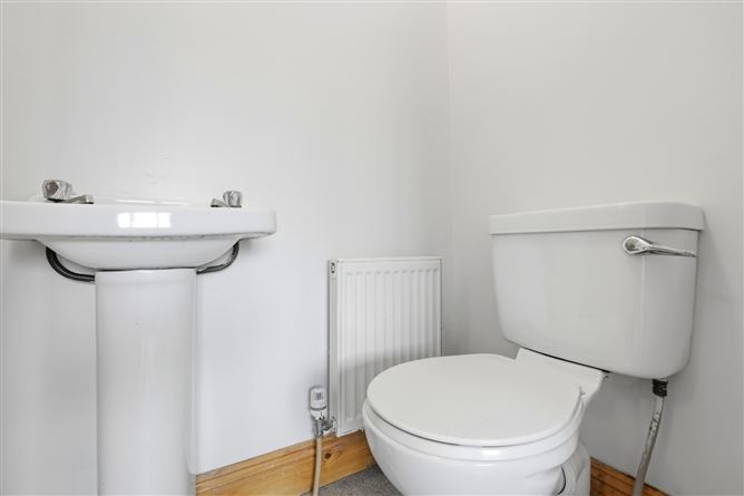 Photo 14 of 24 — 6 Sweetbriar, Thomas Street, Clonmel, Co. Tipperary