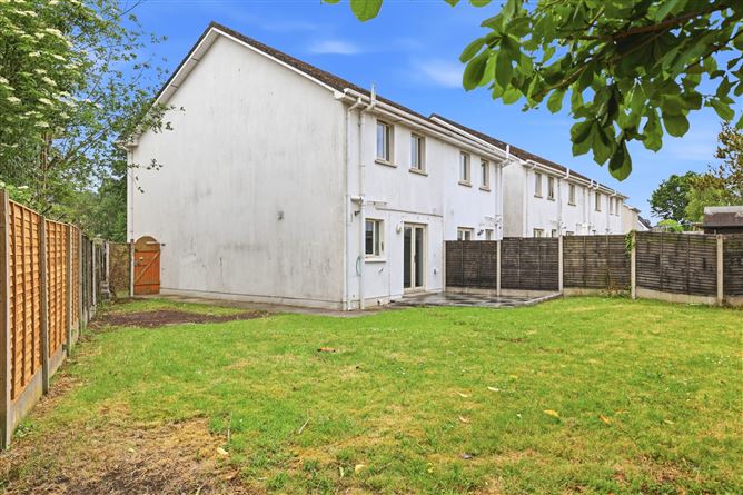 Photo 21 of 24 — 6 Sweetbriar, Thomas Street, Clonmel, Co. Tipperary