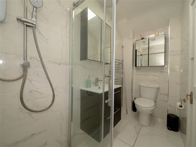 Photo 30 of 32 — 104 Kickham Road, Dublin 8, Co. Dublin