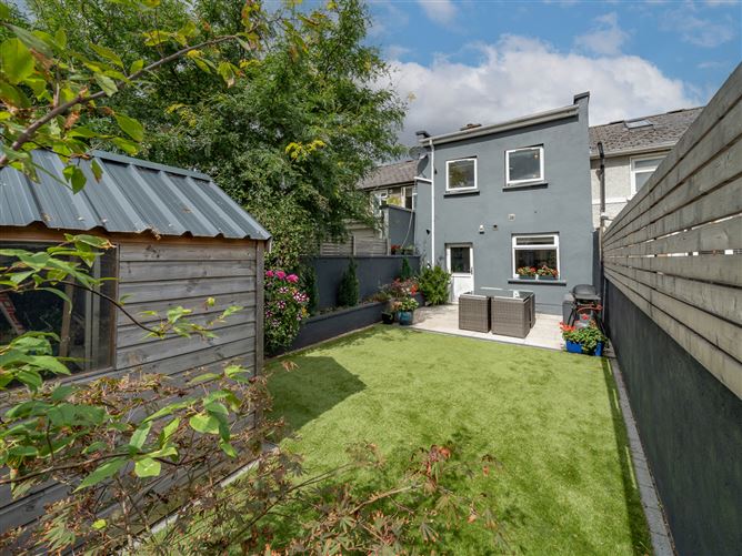 Photo 12 of 32 — 104 Kickham Road, Dublin 8, Co. Dublin