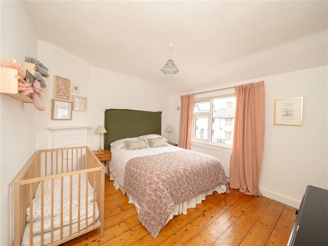 Photo 18 of 32 — 104 Kickham Road, Dublin 8, Co. Dublin