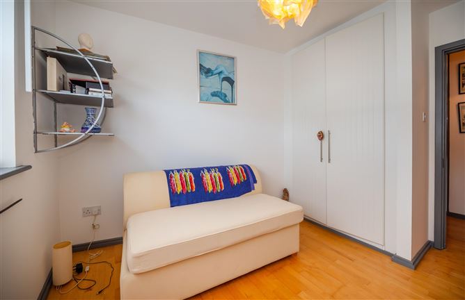 Photo 14 of 18 — 90 Griffith Hall, Glandore Road, Drumcondra, Dublin