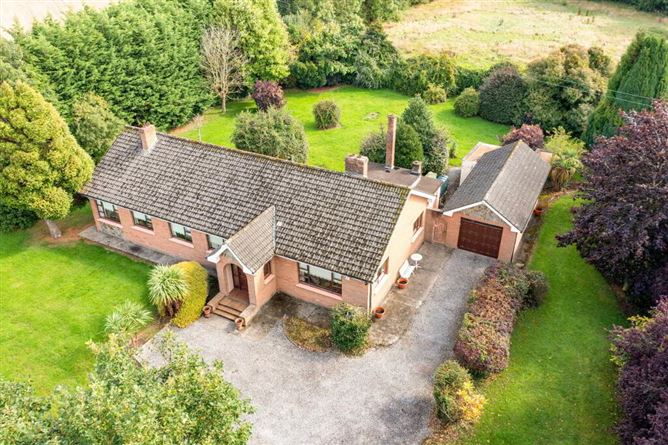 Oak Lawns, Clonee Road, Westmanstown, Lucan, Dublin